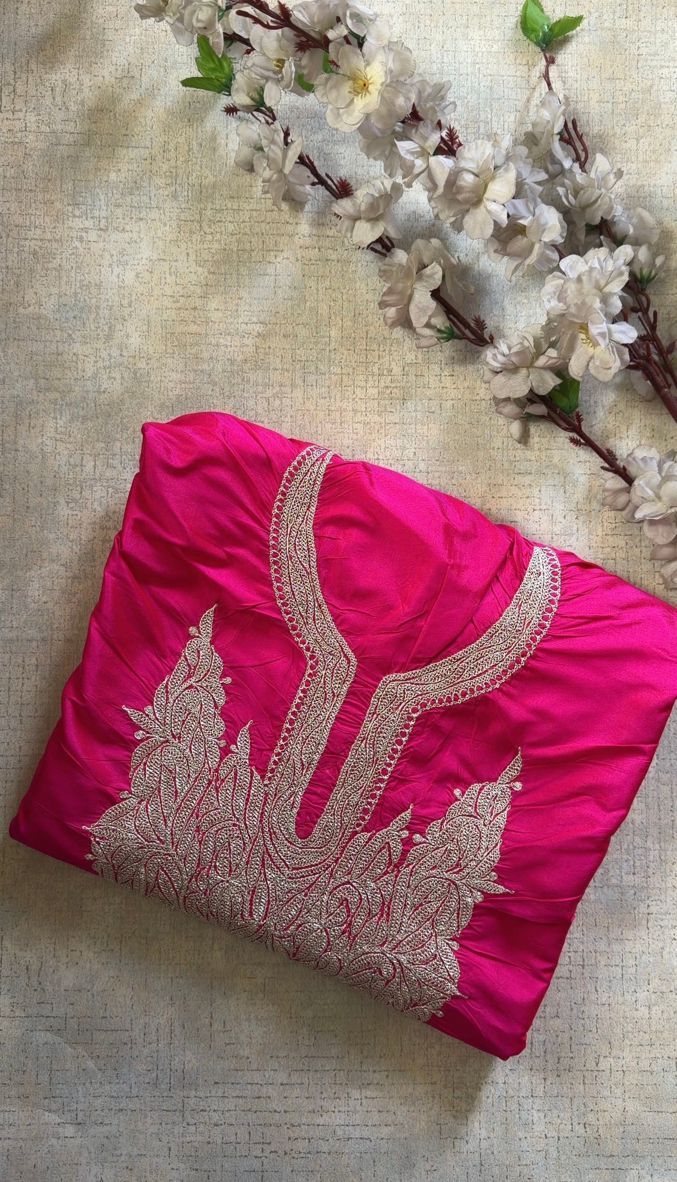 Hand tilla Dupoin Silk